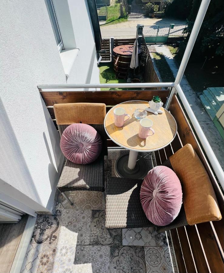 Balcsitthon Apartmanok ชิโอฟก ภายนอก รูปภาพ